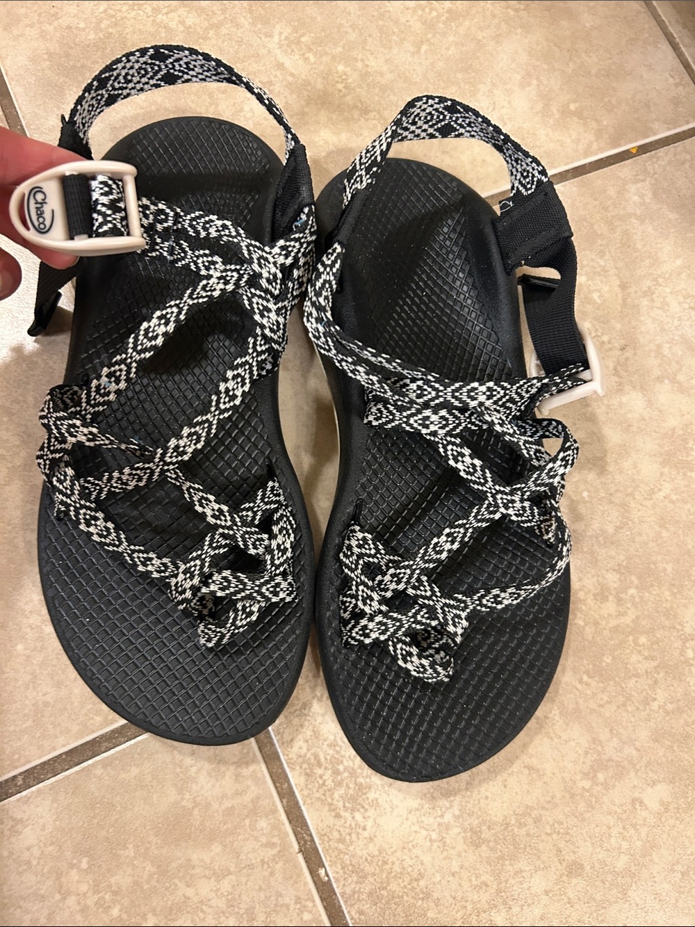 Chaco 8 black and white sandals